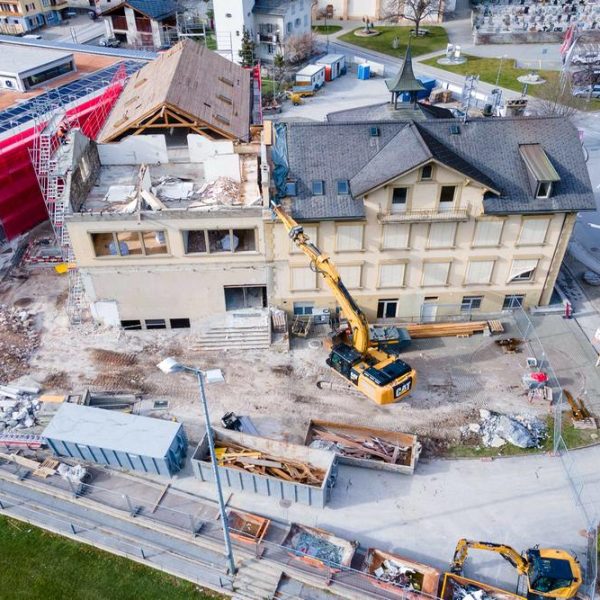 Abbruch Schulhaus 00