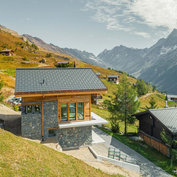 Chalets-auf-der-Lauchernalp-Ansicht2